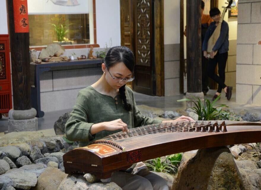 福建省泉州市安溪天晟茶艺培训学校 茶艺表演培训与辅导——石老师(图1)